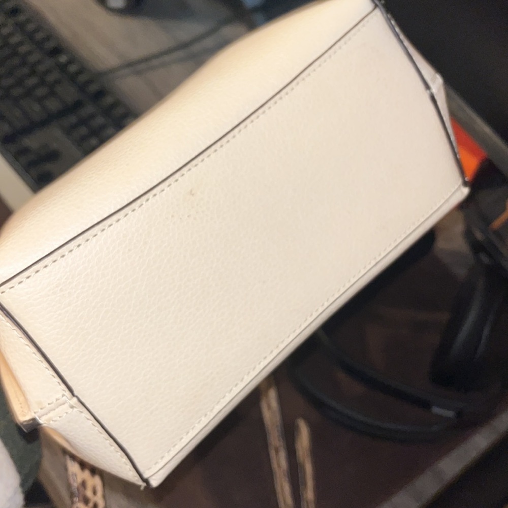 Coach crossbody - Picture 4 of 4